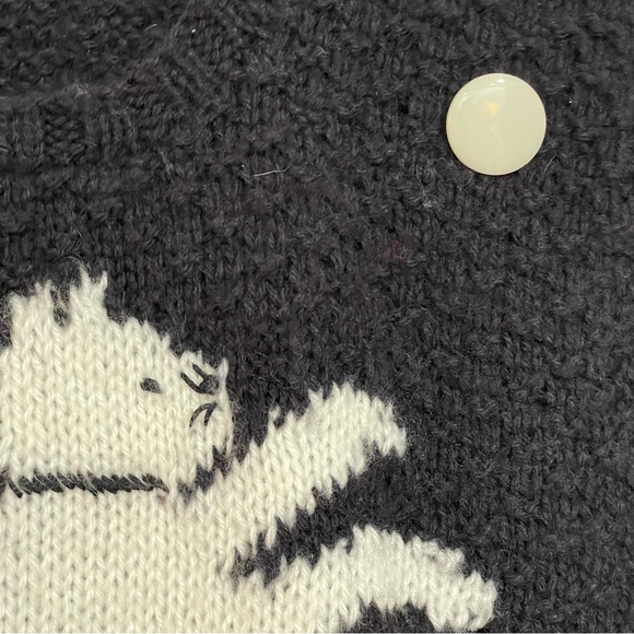 5 for $25!! Adorable Vintage Black/White Sweater Vest - Picture 6 of 7